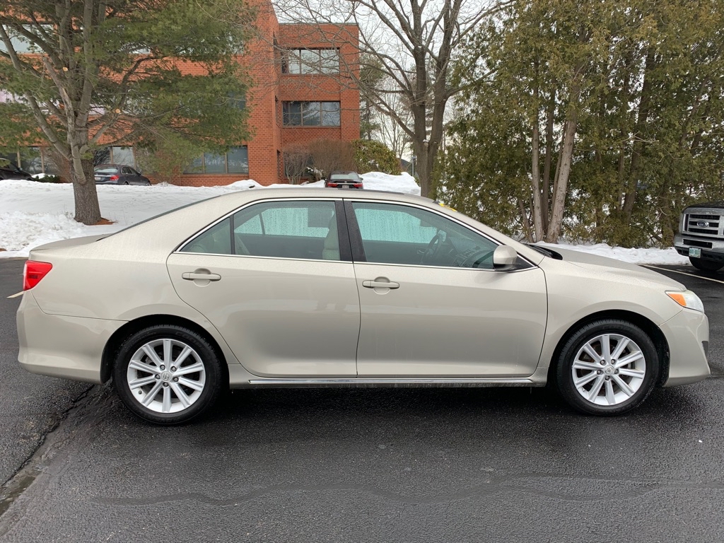 2013 TOYOTA CAMRY